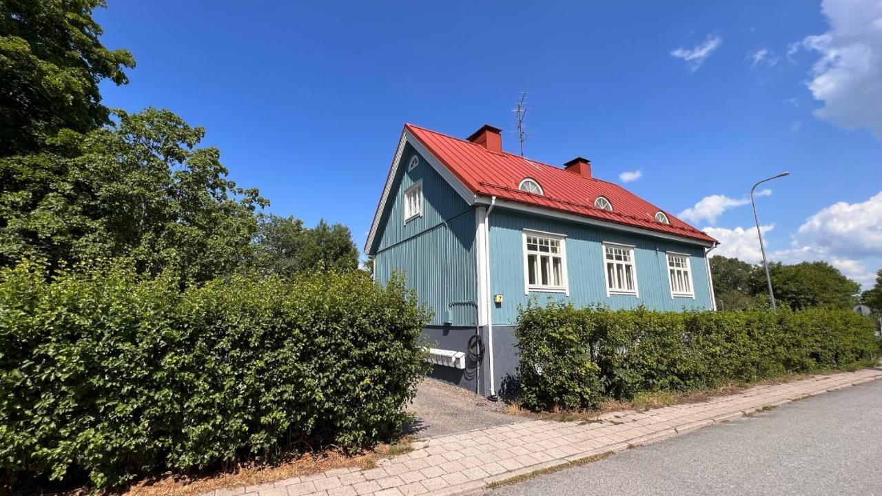 Tunnelmallinen Puutalohuoneisto. *